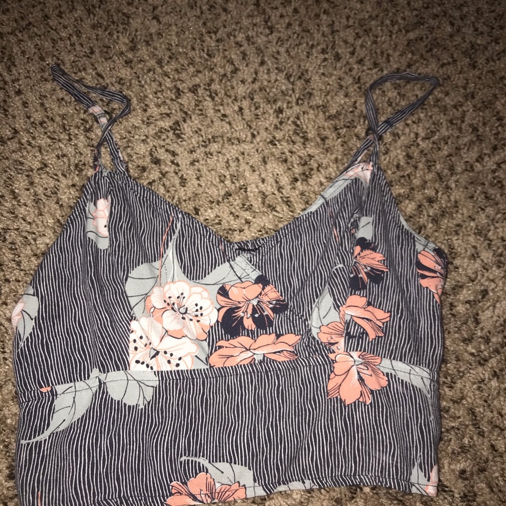 hollister crop tank top